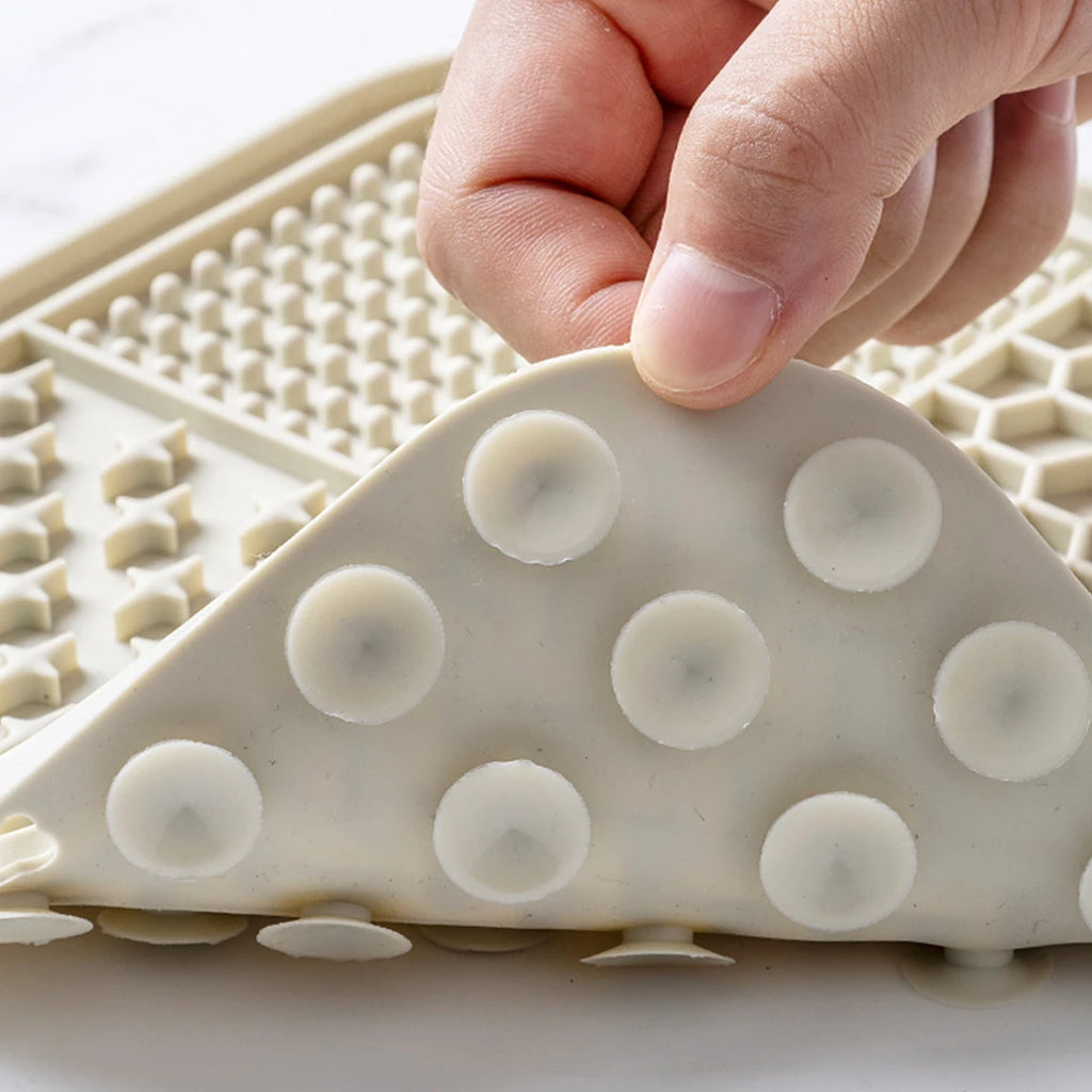 PetalLick™: Calm & Slow Silicone Feeding Mat Pet Bloom Studio
